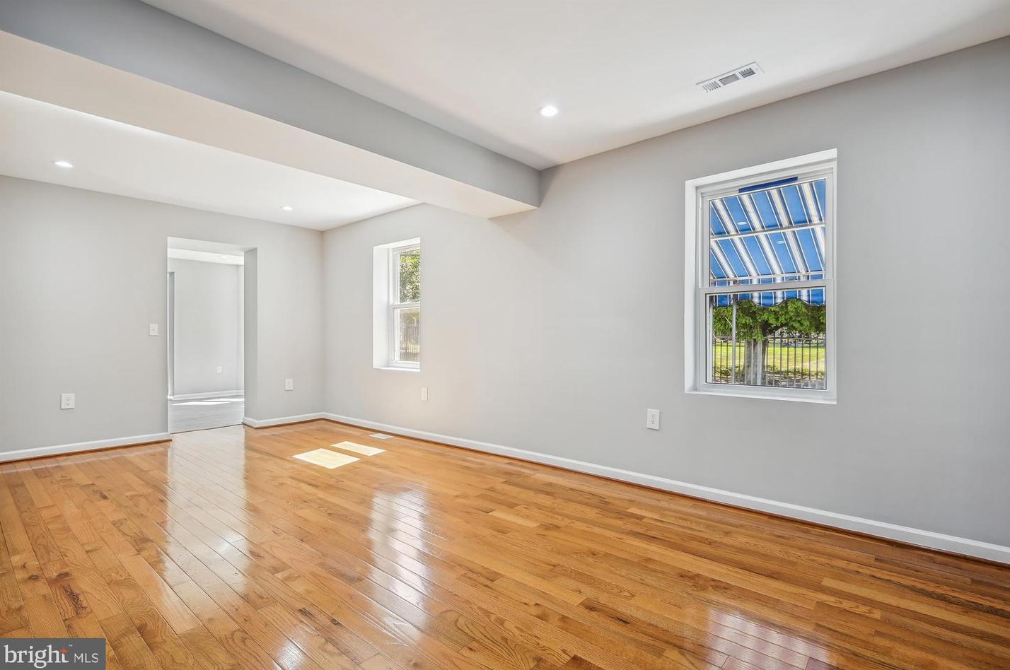 9 Dundalk Ave, Baltimore MD  21222-4222 exterior