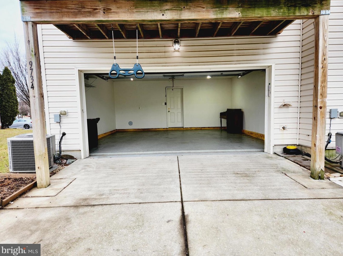 9734 Luguna Rd, Baltimore, MD 21220-3768