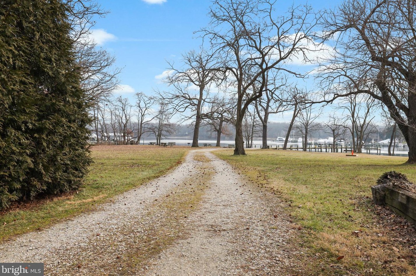 104 Holly Cir, Baltimore MD  21221-1909 exterior