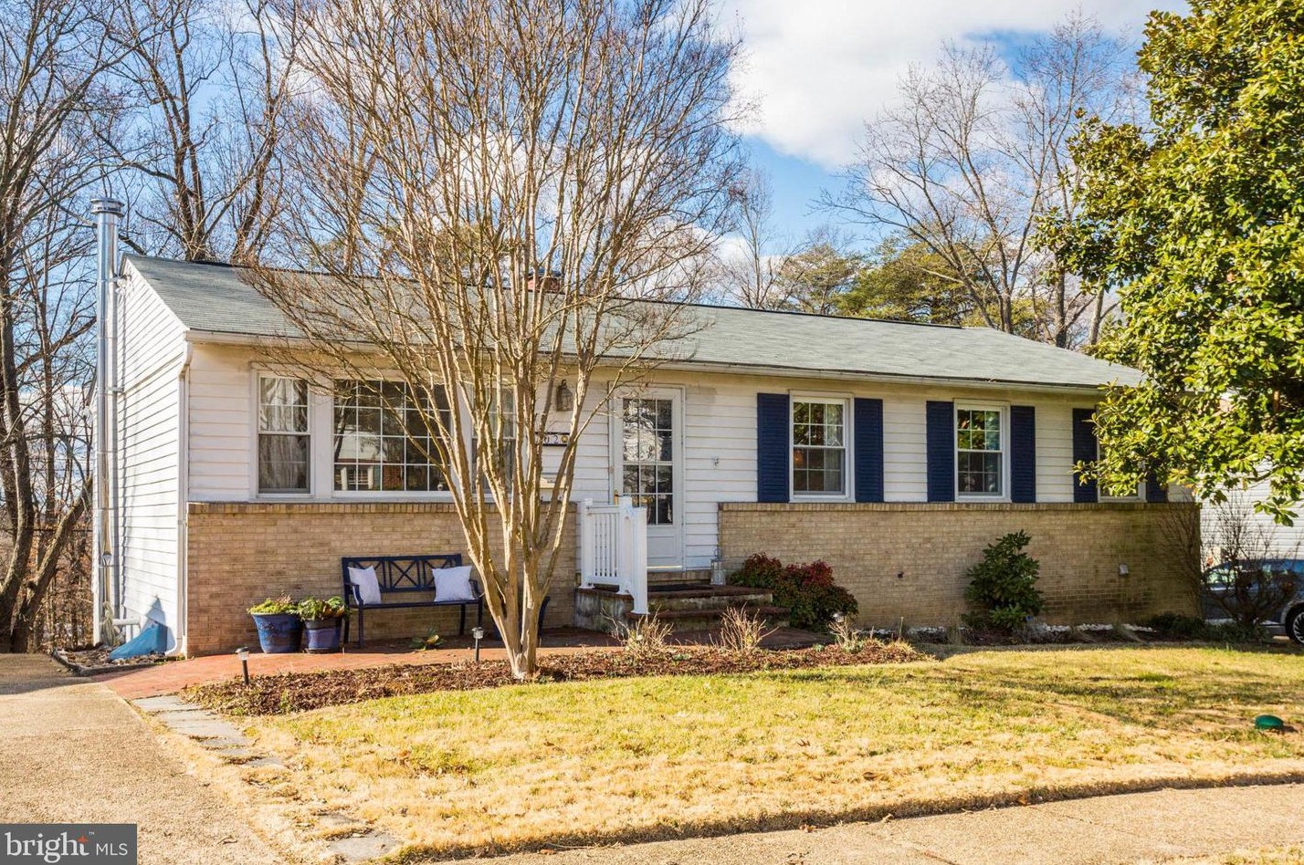 302 Stonewall Rd, Baltimore, MD 21228-5445