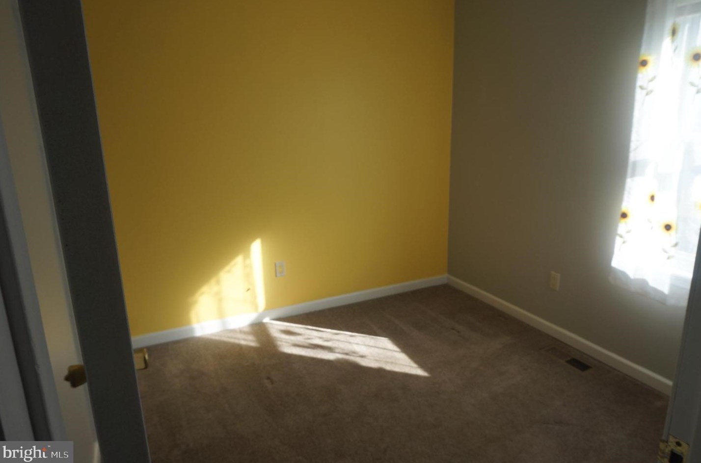 413 Virginia Ave, Baltimore MD  21221-5304 exterior