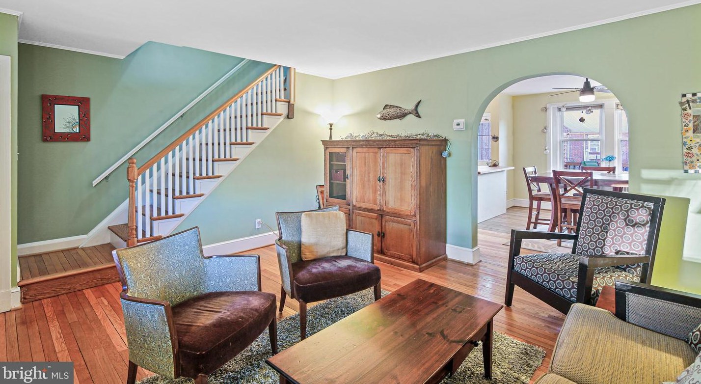 20 Enjay Ave, Baltimore, MD 21228-3525