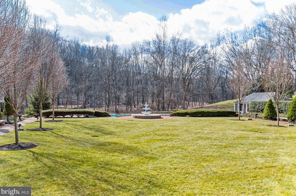 2331 Old Court Rd, Baltimore MD  21208-3422 exterior