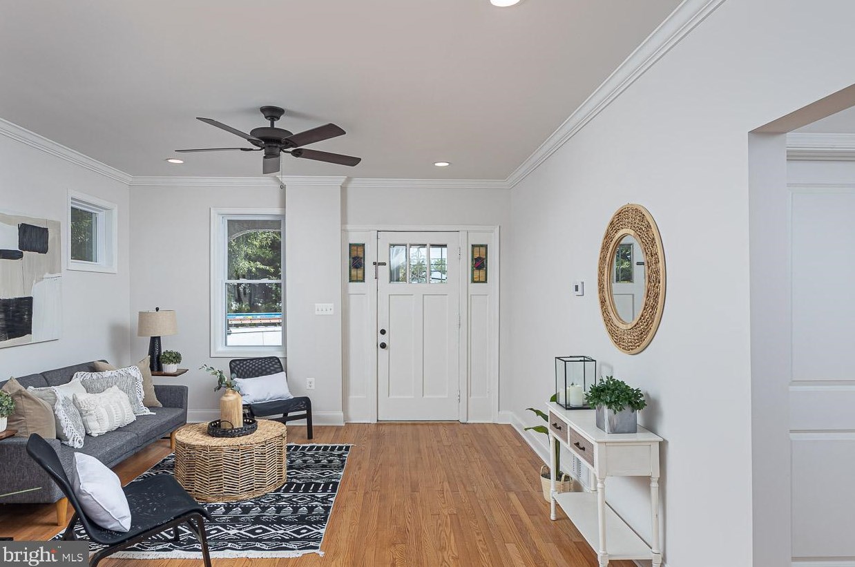 212 Riverside Dr, Baltimore MD  21221-6826 exterior