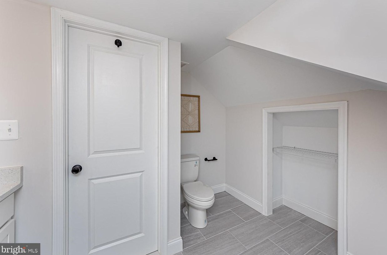 212 Riverside Dr, Baltimore MD  21221-6826 exterior