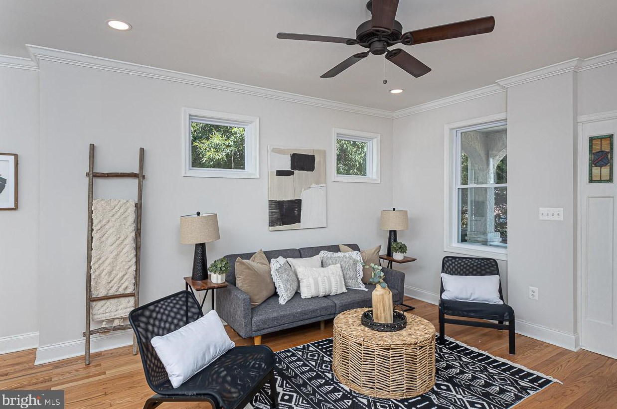 212 Riverside Dr, Baltimore MD  21221-6826 exterior