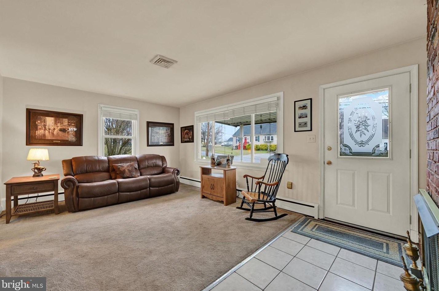 3514 Georgetown Rd, Baltimore MD  21227-1604 exterior