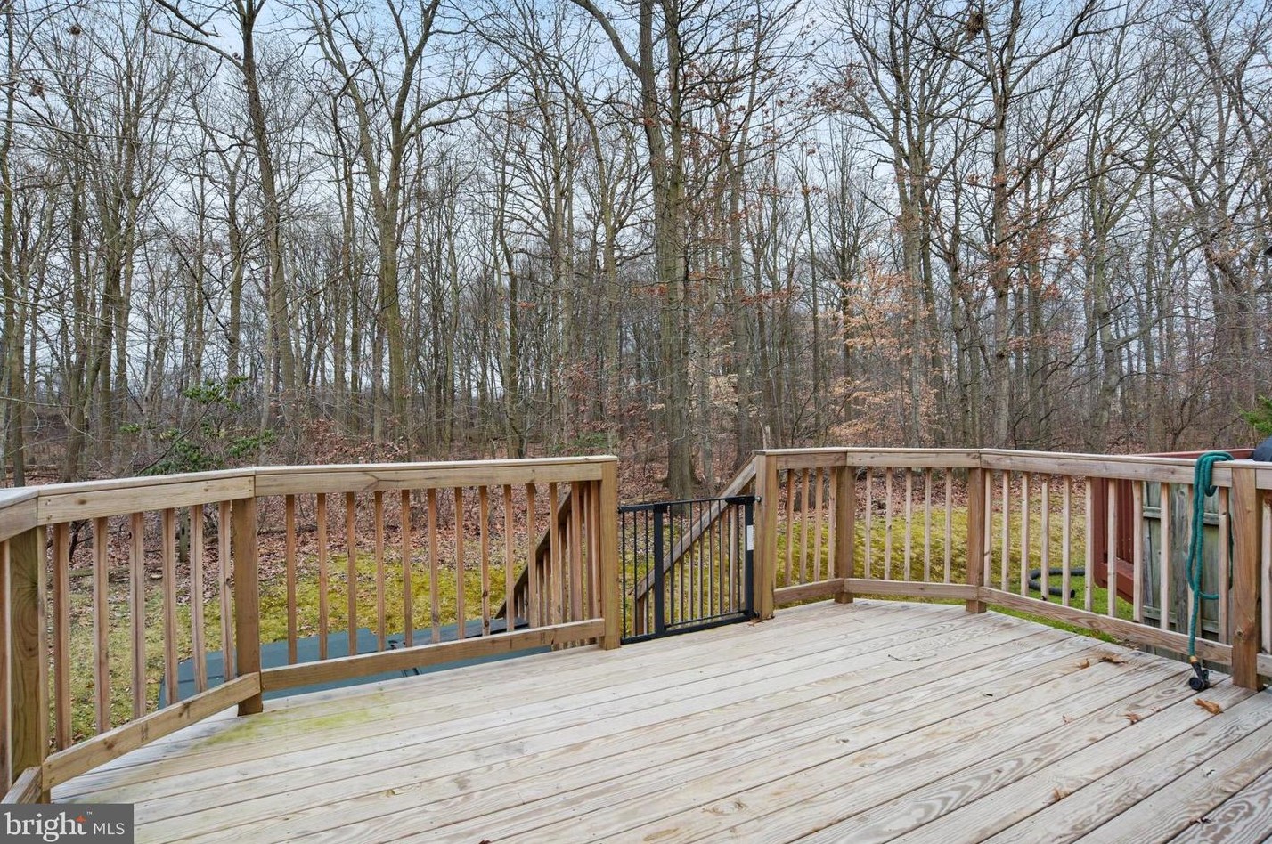 17 Caterham Ct, Baltimore MD  21237-5000 exterior