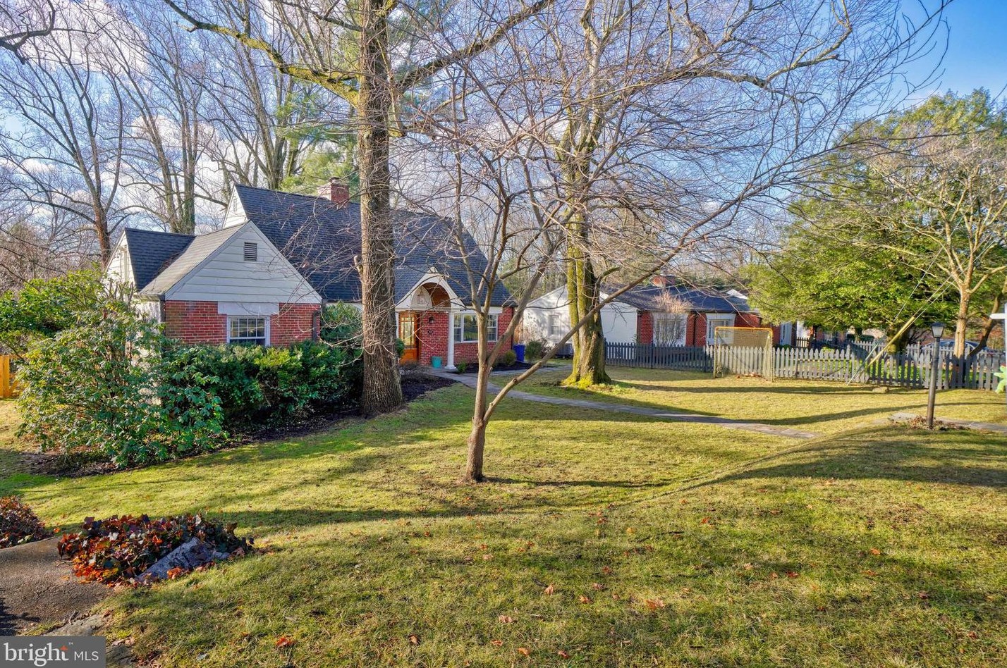 411 Range Rd, Baltimore, MD 21204-3720