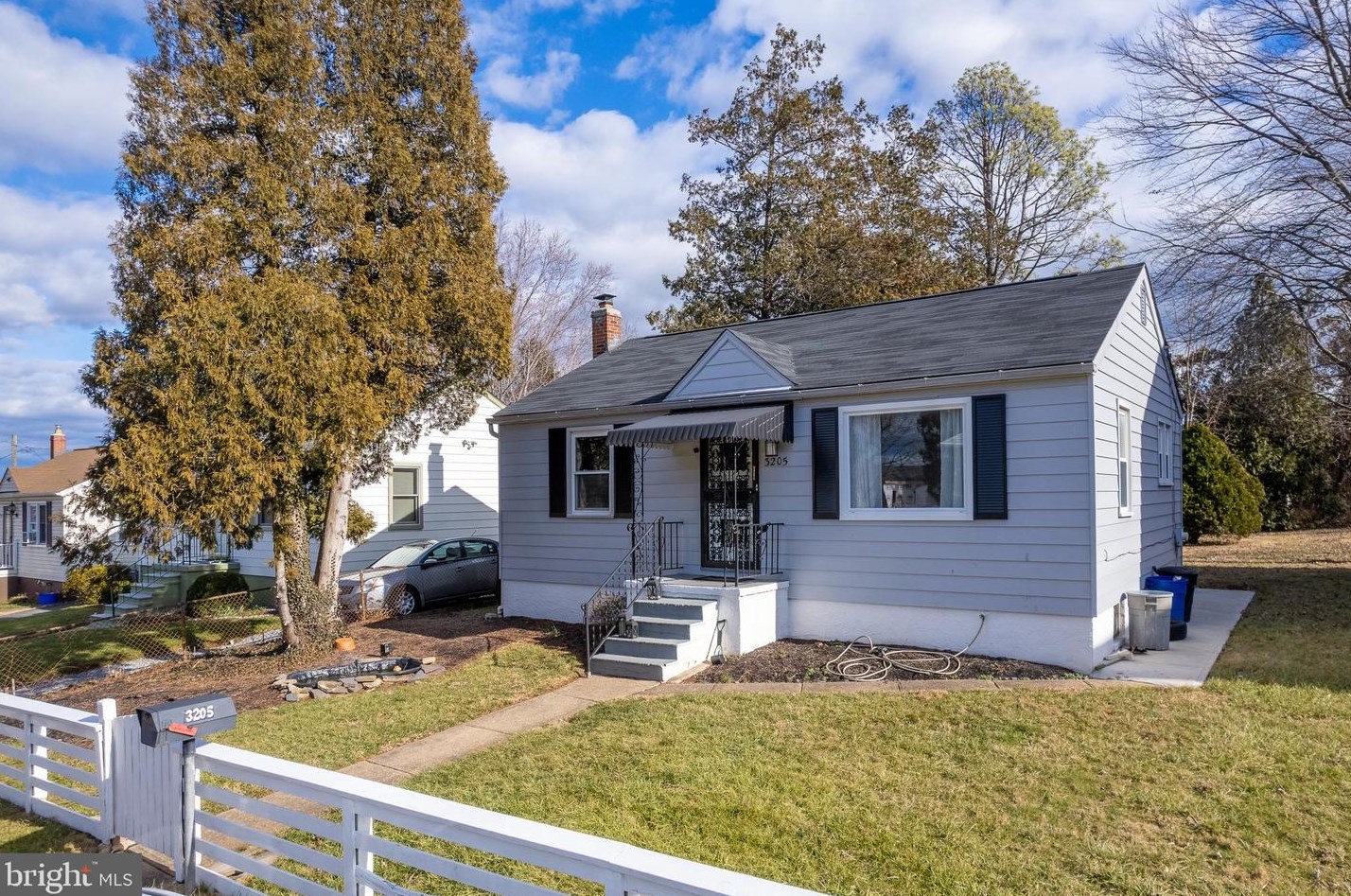 3205 Elizabeth Ave, Baltimore MD  21227-1805 exterior