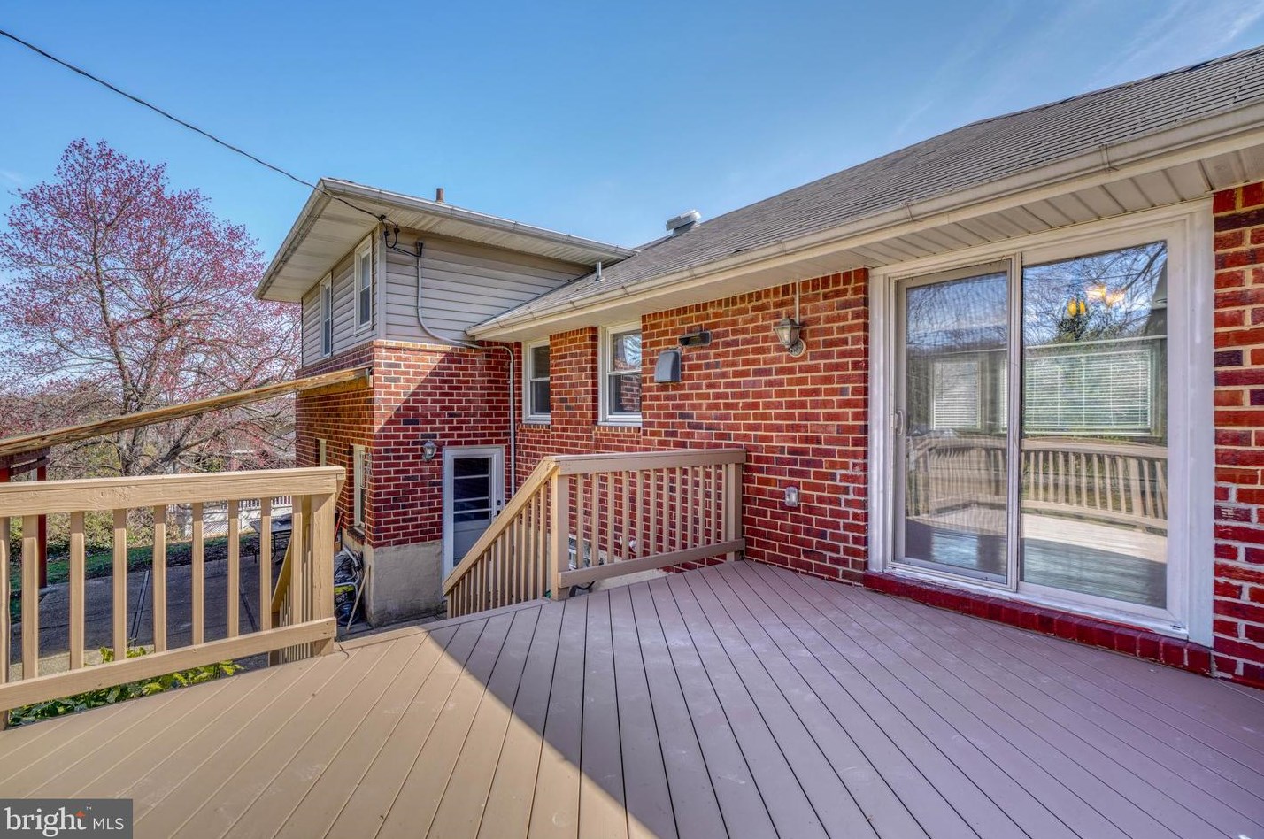 704 Providence Rd, Baltimore MD 21286-1562 exterior