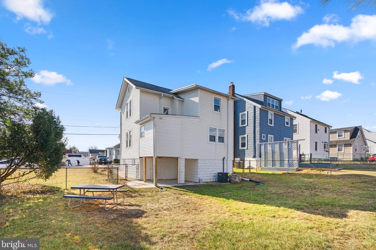1324 Maple Ave, Baltimore MD  21221-6027 exterior