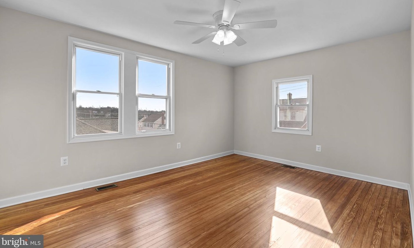 1324 Maple Ave, Baltimore MD  21221-6027 exterior