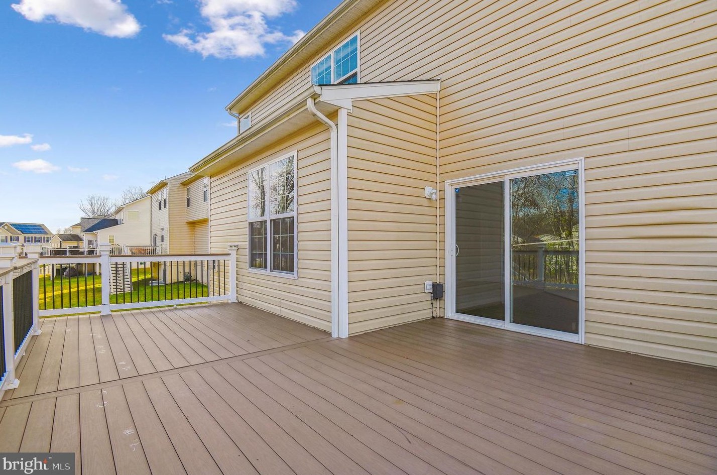 823 Salvatore Rd, Baltimore, MD 21220-1838