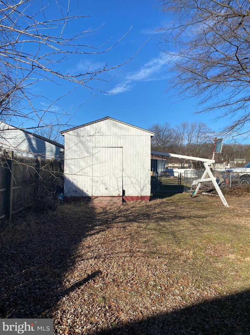 7726 Cove Rd, Baltimore MD  21219-1918 exterior