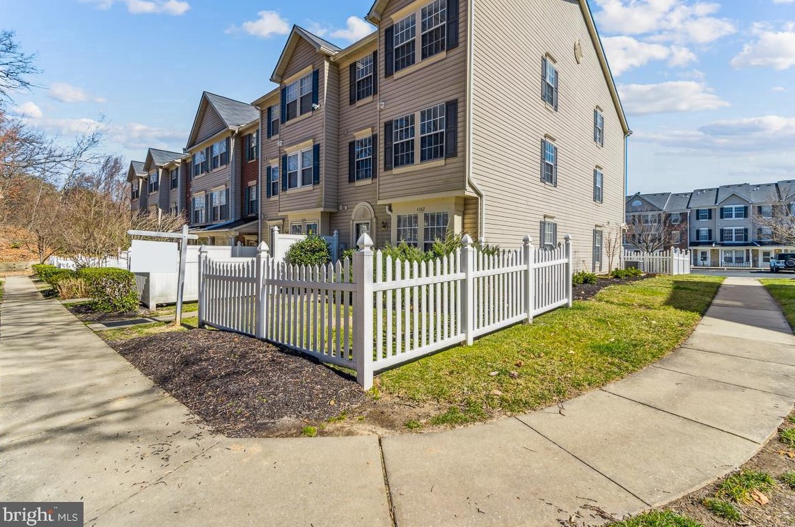 4162 Maple Path Cir, Baltimore, MD 21236-5562