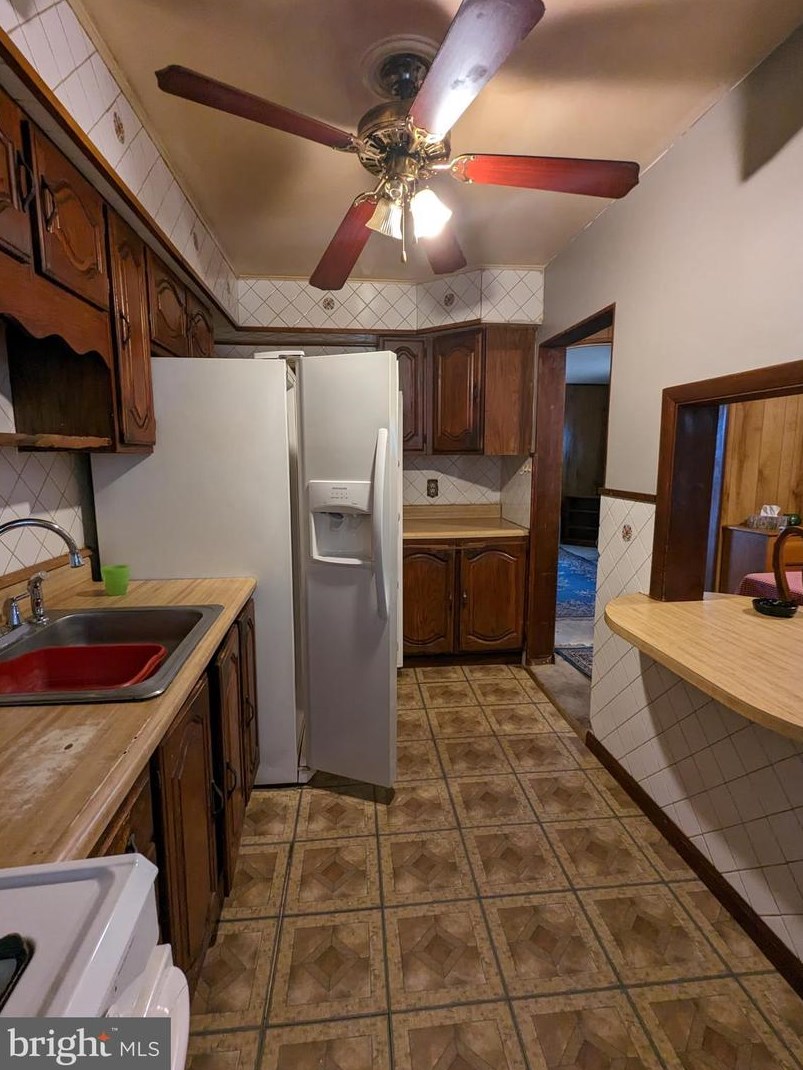 2782 Moorgate Rd, Baltimore MD  21222-4620 exterior