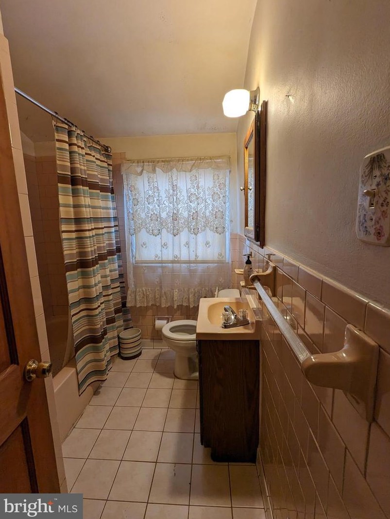 2782 Moorgate Rd, Baltimore MD  21222-4620 exterior