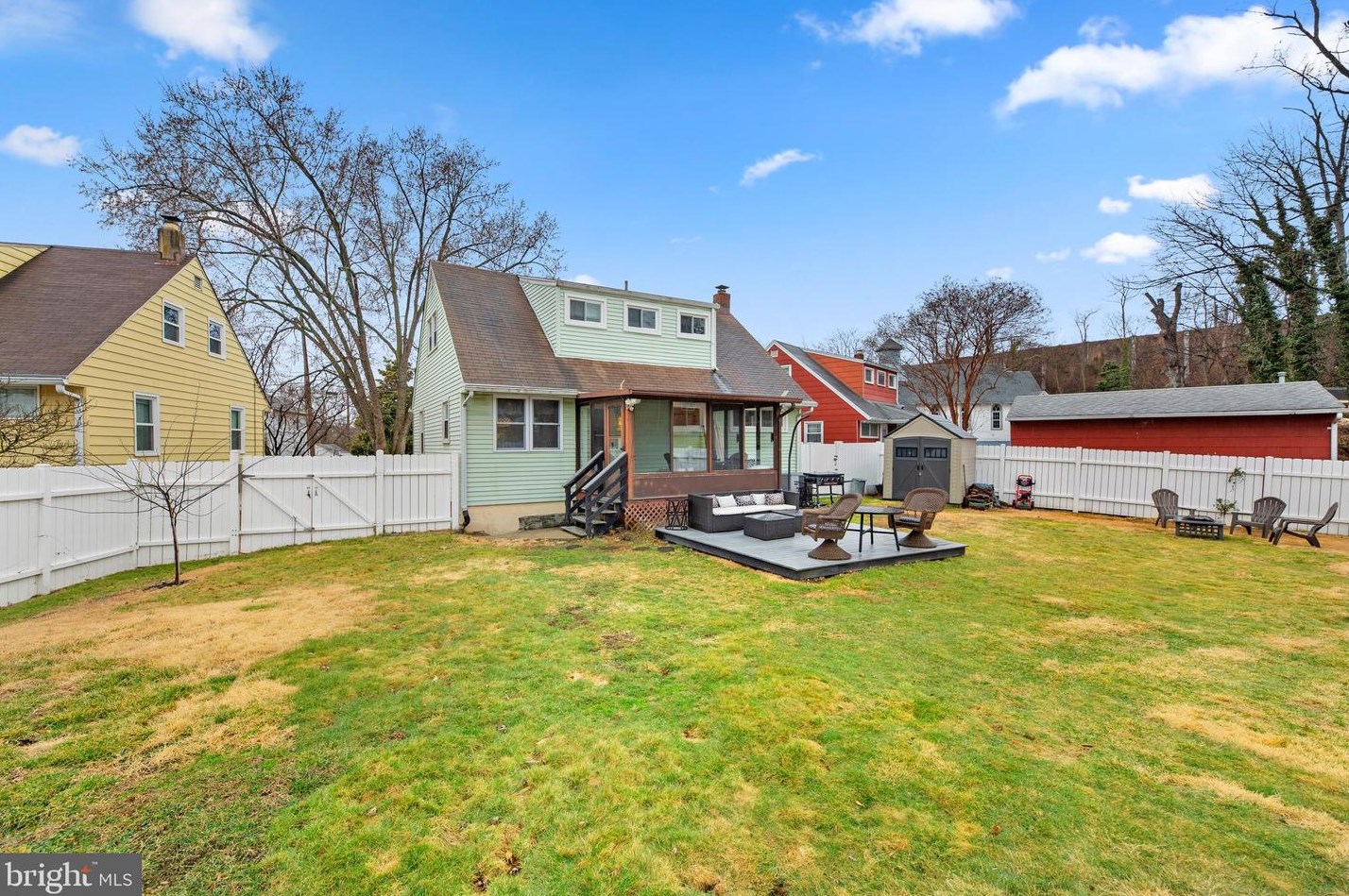 1513 Arbutus Ave, Baltimore MD  21227-4013 exterior