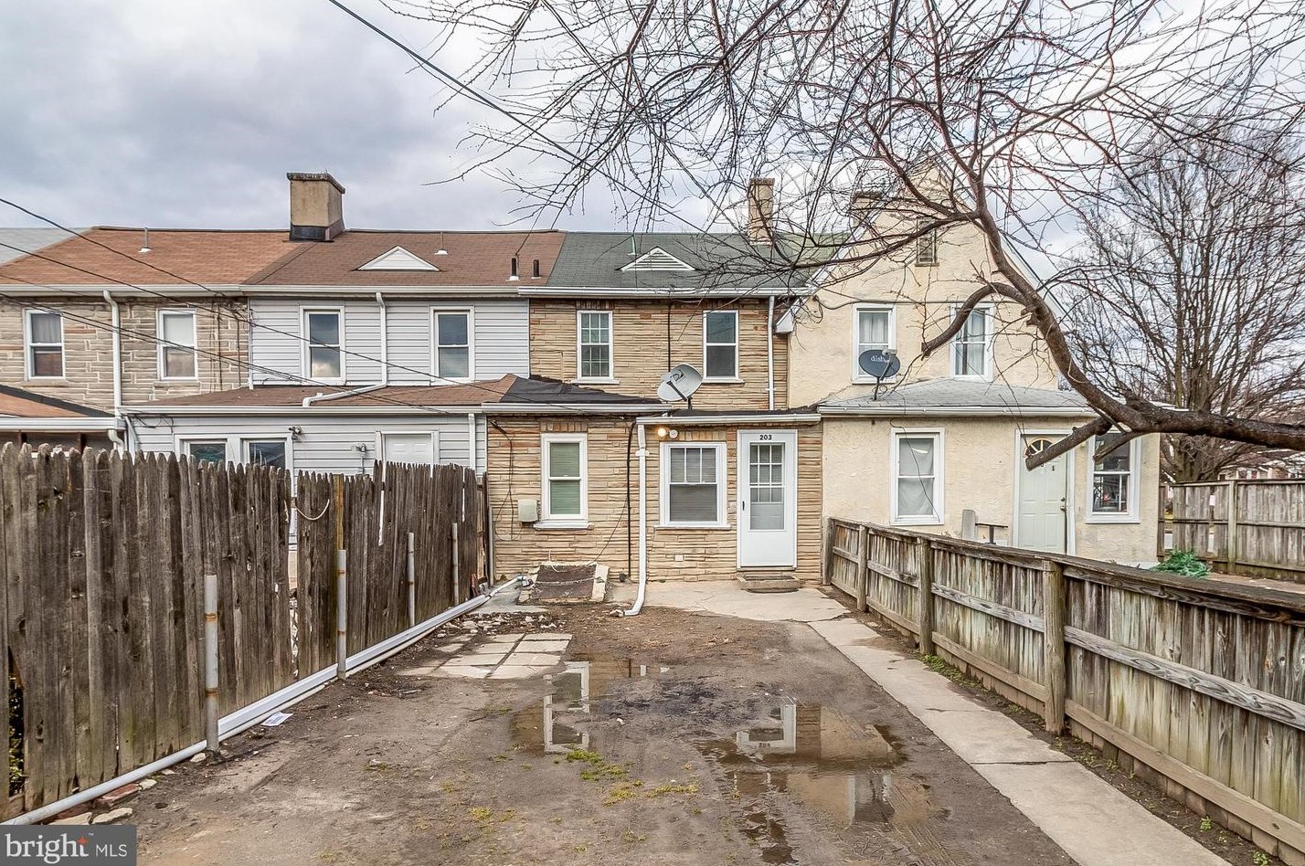 203 Colgate Ave, Baltimore MD  21222-4211 exterior