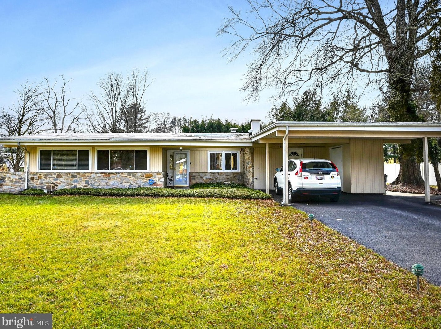 3411 Terrapin Rd, Baltimore, MD 21208-3128