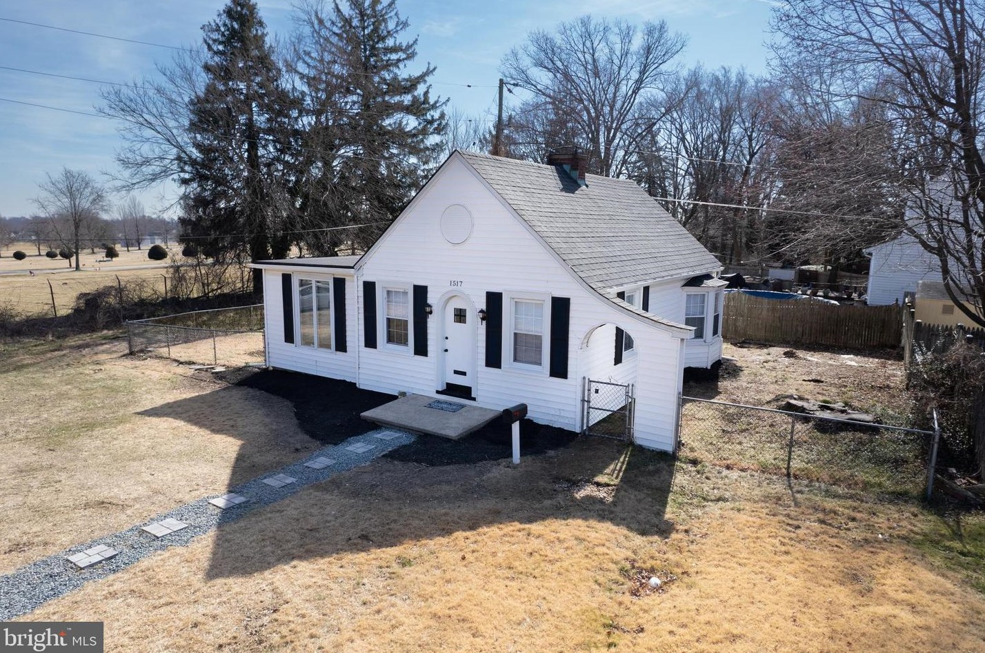 1517 Taylor Ave, Baltimore MD  21234-5240 exterior