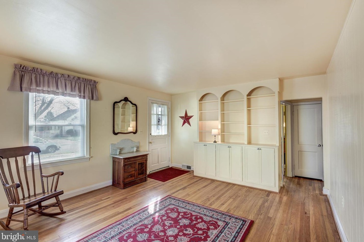 436 Westshire Dr, Baltimore MD  21228-3207 exterior
