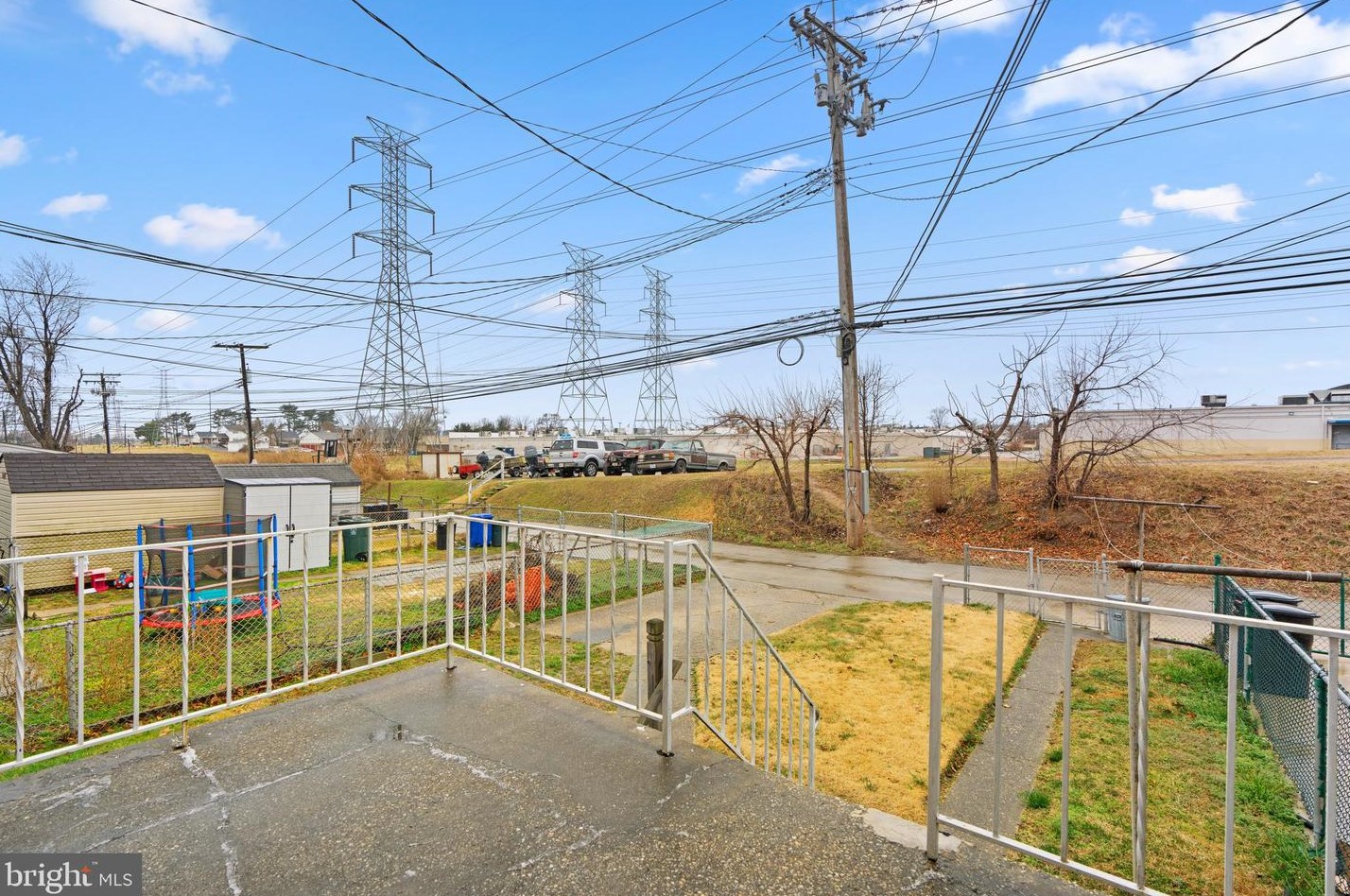 2812 Plainfield Rd, Baltimore MD  21222-2234 exterior