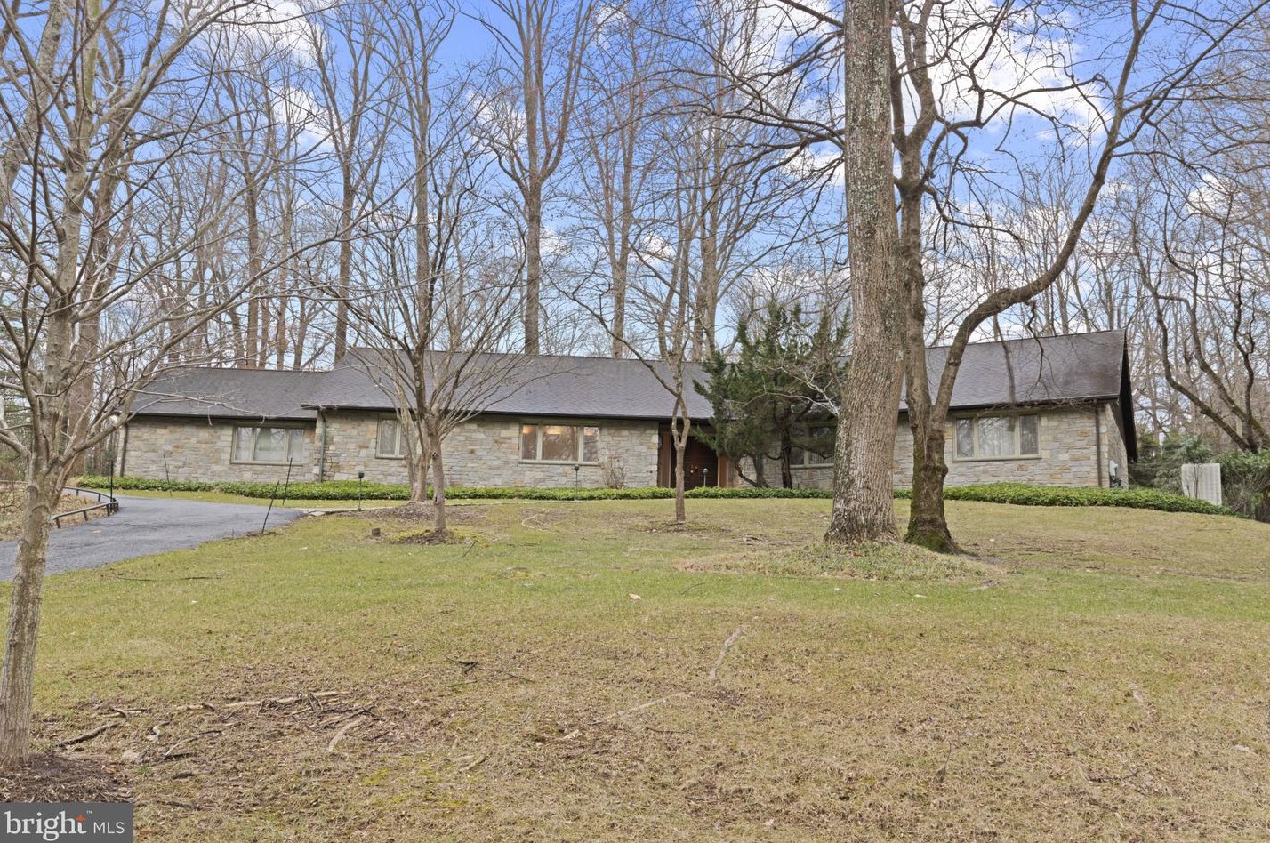 2503 Stone Mill Rd, Baltimore, MD 21208-3435
