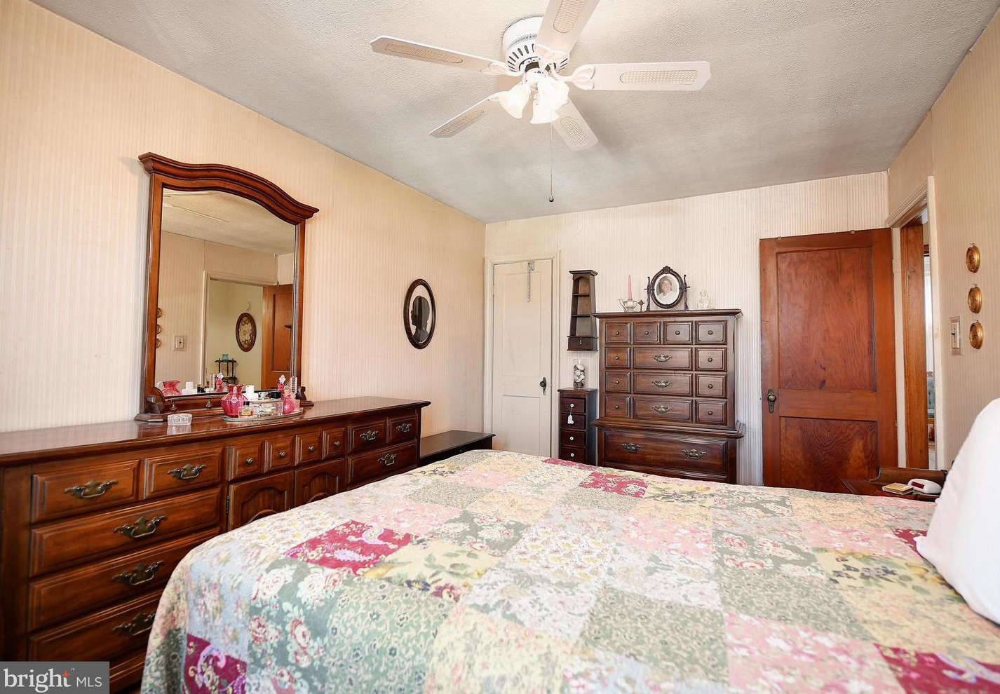 6909 Holabird Ave, Baltimore MD  21222-1748 exterior