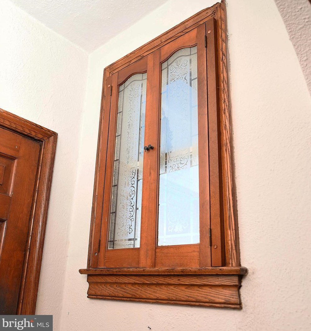 6909 Holabird Ave, Baltimore MD  21222-1748 exterior