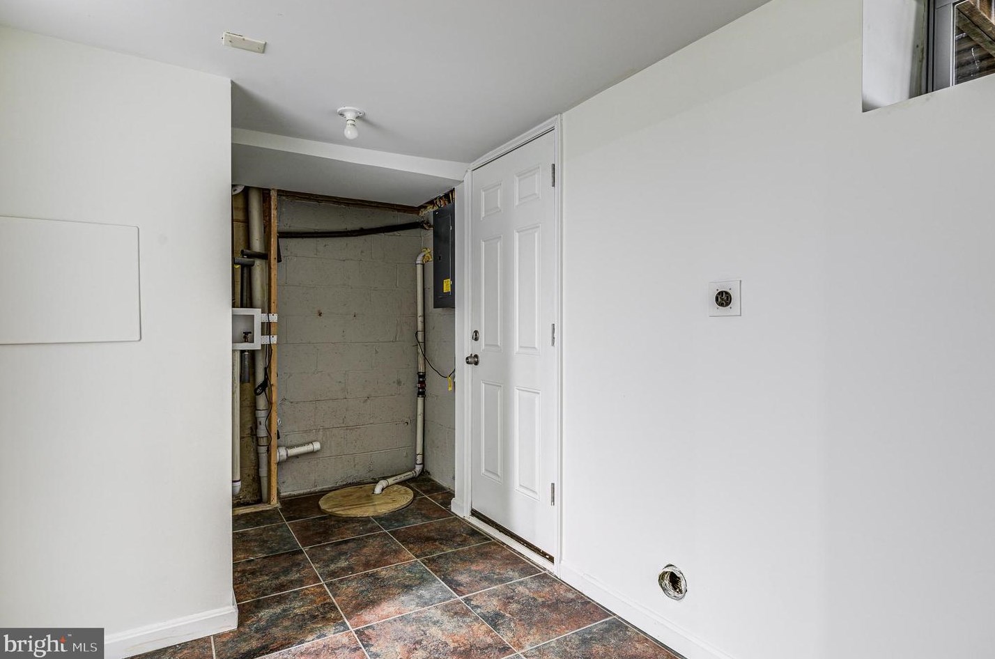 913 Elton Ave, Baltimore MD  21224-3320 exterior