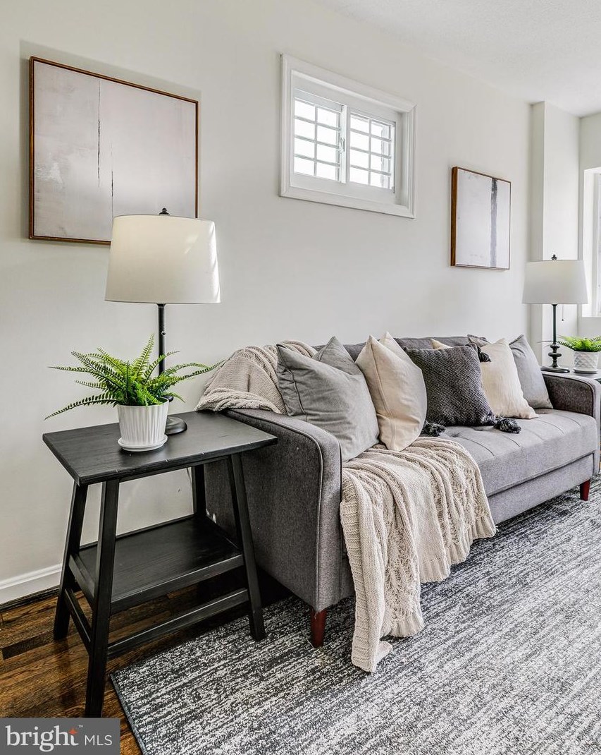 913 Elton Ave, Baltimore MD  21224-3320 exterior