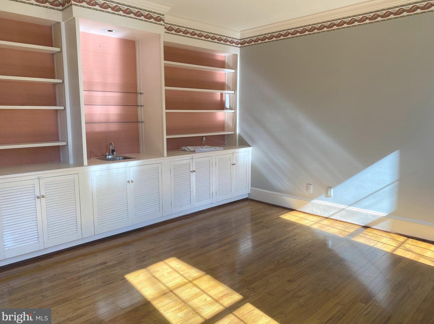 1005 Rolandvue Rd, Baltimore MD  21204-6816 exterior