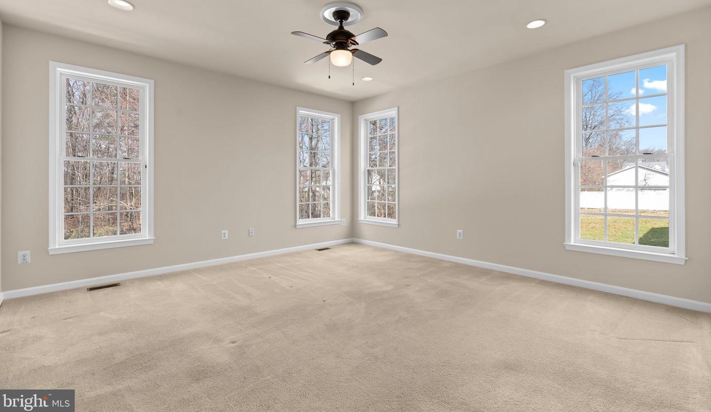 216 Vale Crest Ct, Baltimore MD  21221-4700 exterior