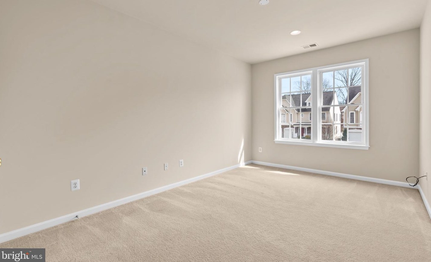 216 Vale Crest Ct, Baltimore MD  21221-4700 exterior