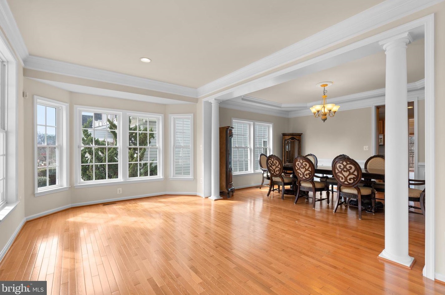 216 Vale Crest Ct, Baltimore MD  21221-4700 exterior