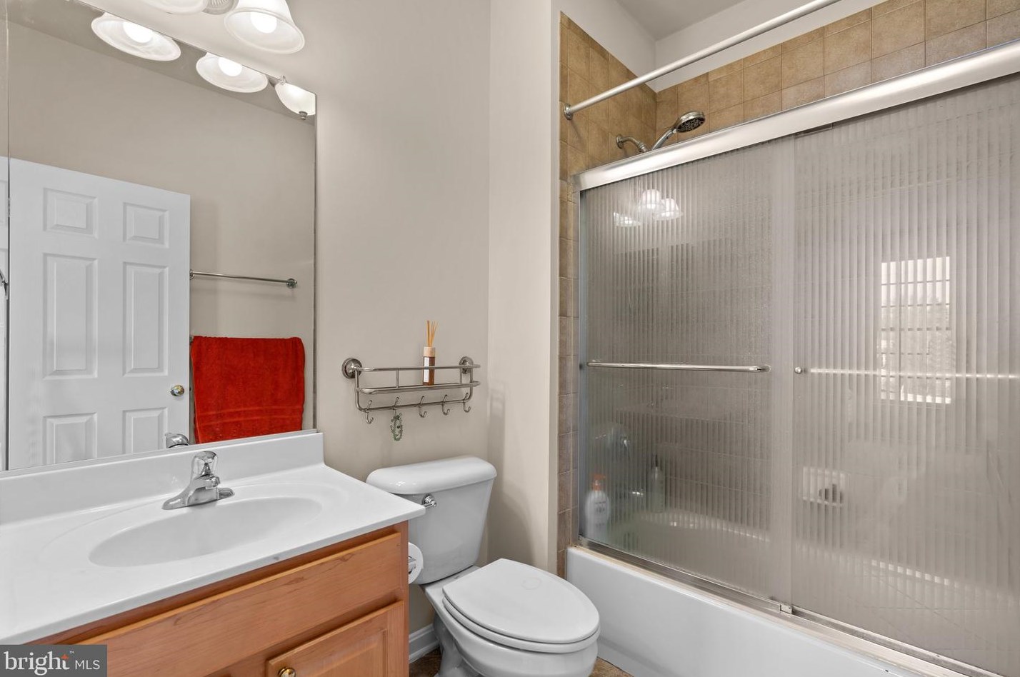 216 Vale Crest Ct, Baltimore MD  21221-4700 exterior