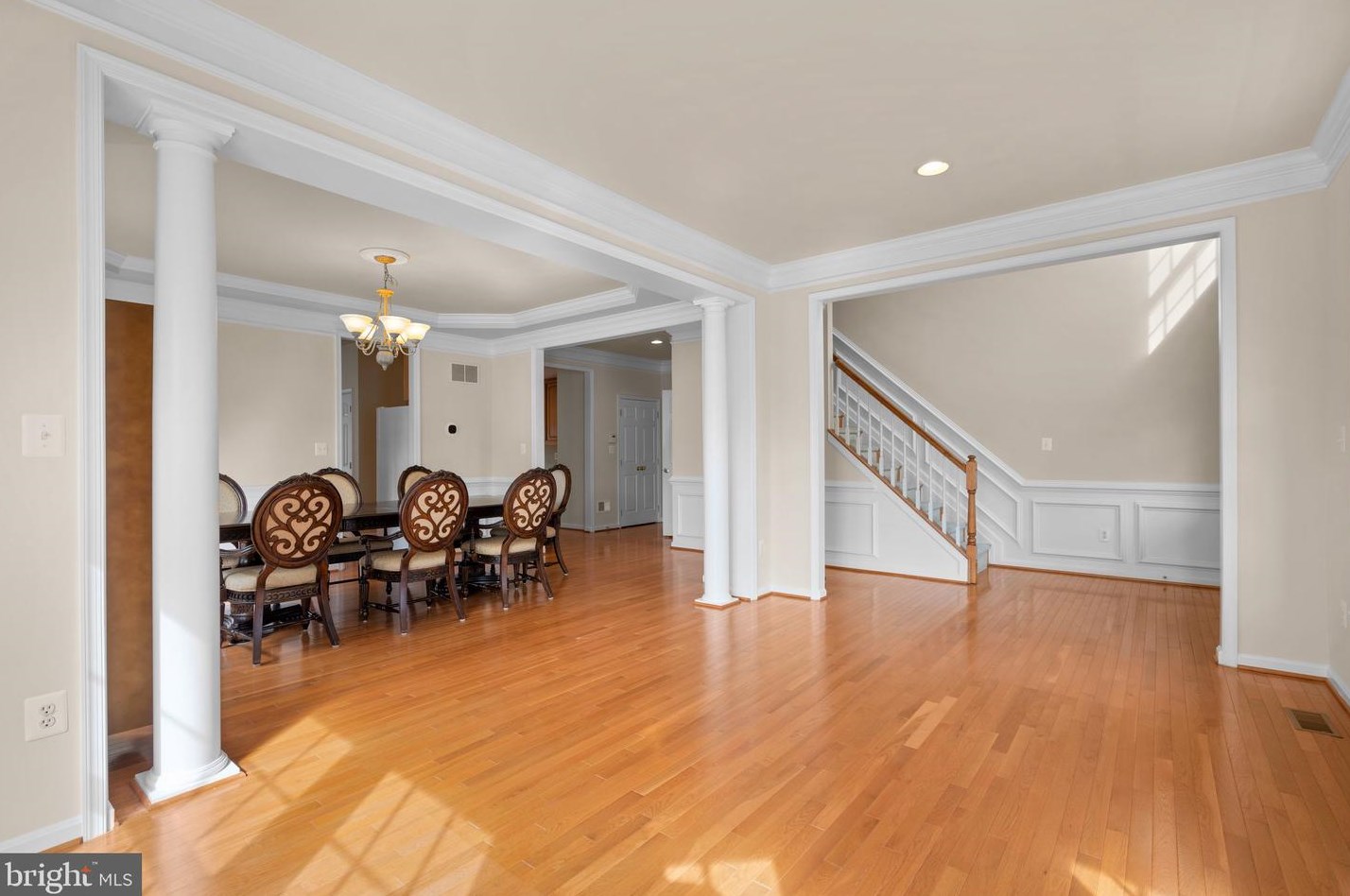 216 Vale Crest Ct, Baltimore MD  21221-4700 exterior