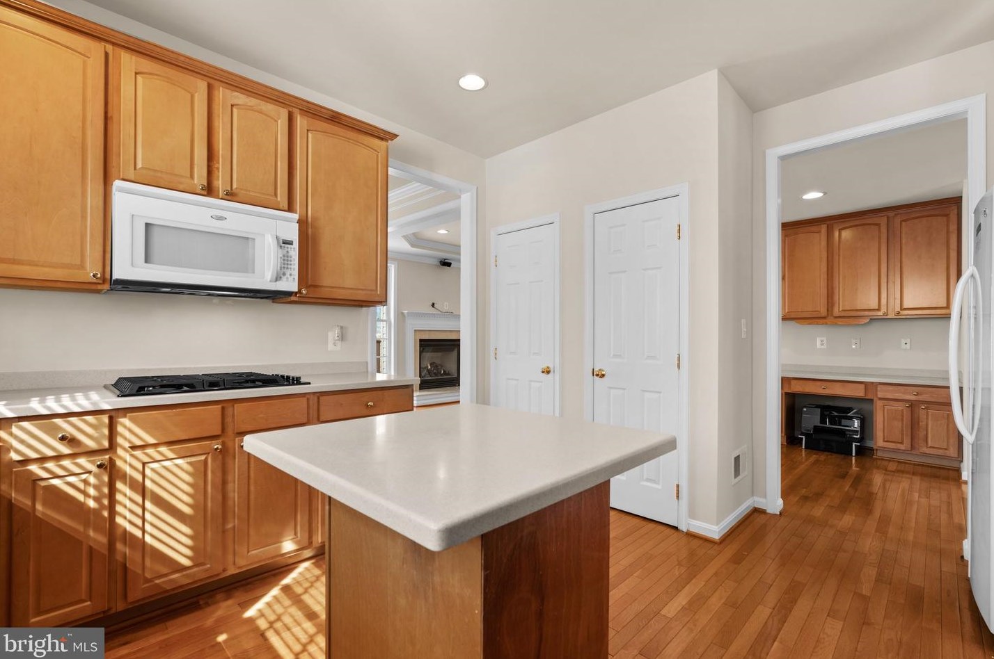 216 Vale Crest Ct, Baltimore MD  21221-4700 exterior