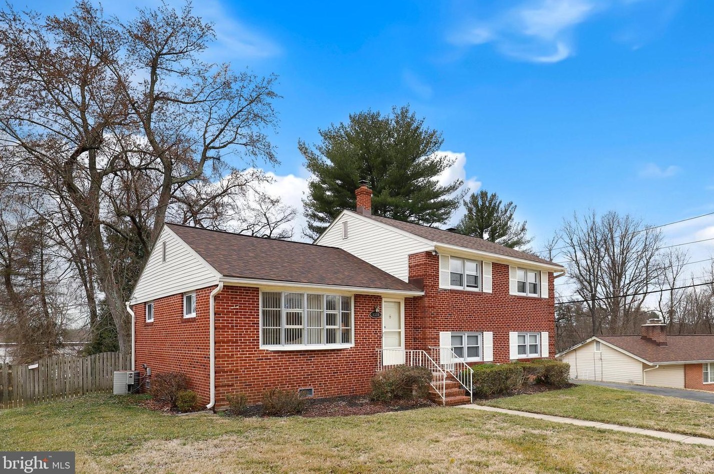 1328 Church Hill Dr, Baltimore, MD 21208-3720