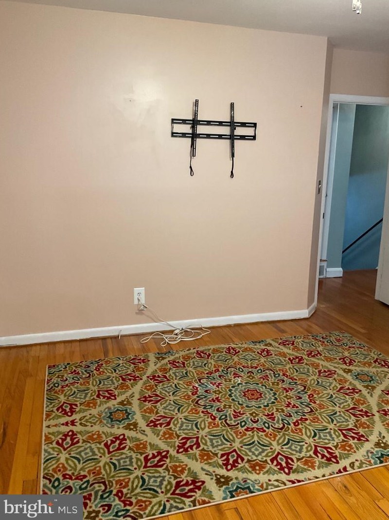 9102 Crosshill Rd, Baltimore MD  21234-3327 exterior