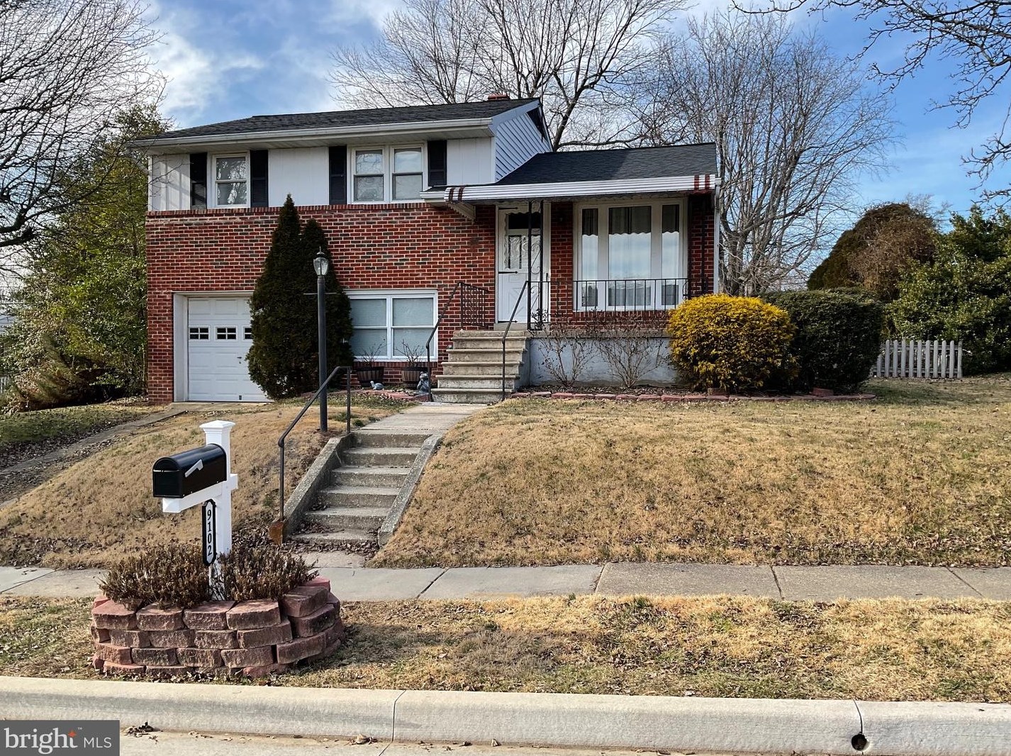 9102 Crosshill Rd, Baltimore MD  21234-3327 exterior