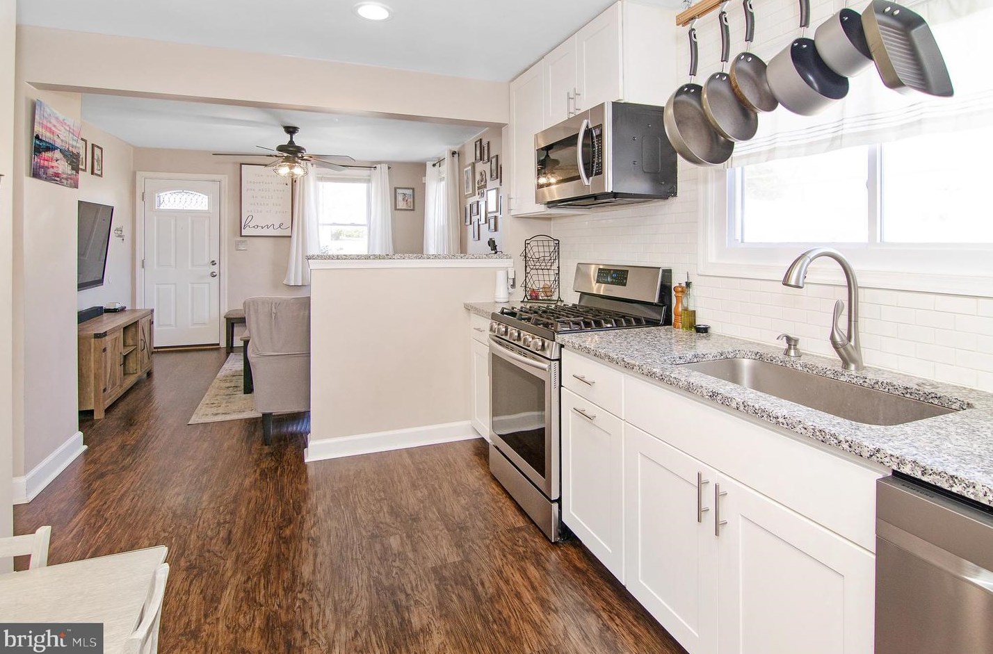 631 Stuart St, Baltimore MD  21221-4832 exterior