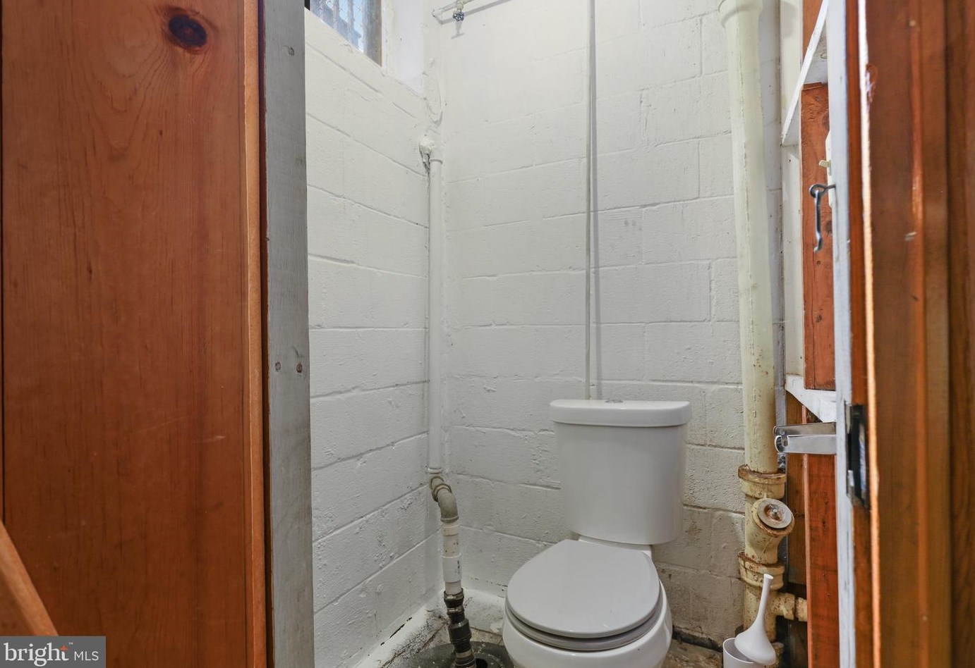 2100 Pitney Rd, Baltimore MD  21234-4924 exterior