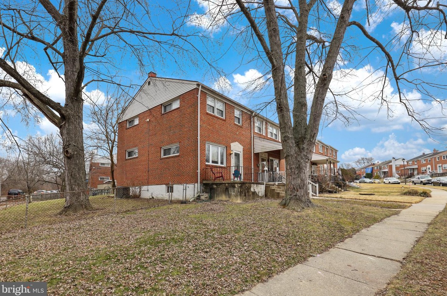 2100 Pitney Rd, Baltimore MD  21234-4924 exterior