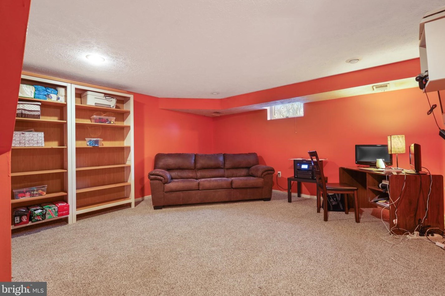 2100 Pitney Rd, Baltimore MD  21234-4924 exterior