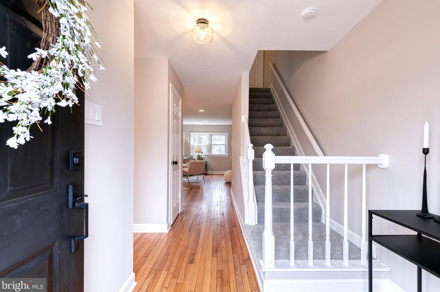 10 Six Notches Ct, Baltimore, MD 21228-2457