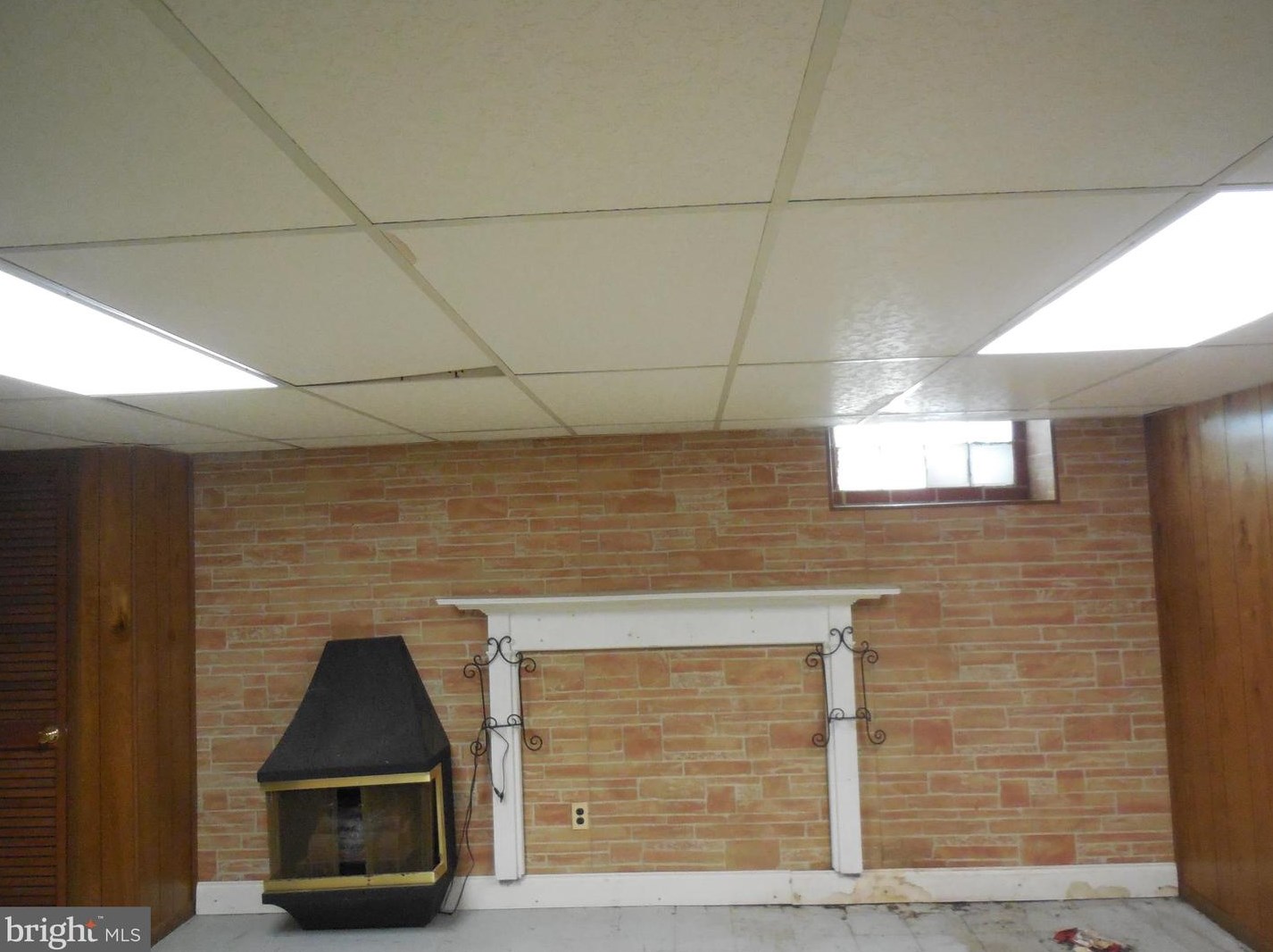 7304 Bridgewood Dr, Baltimore MD  21224-1913 exterior