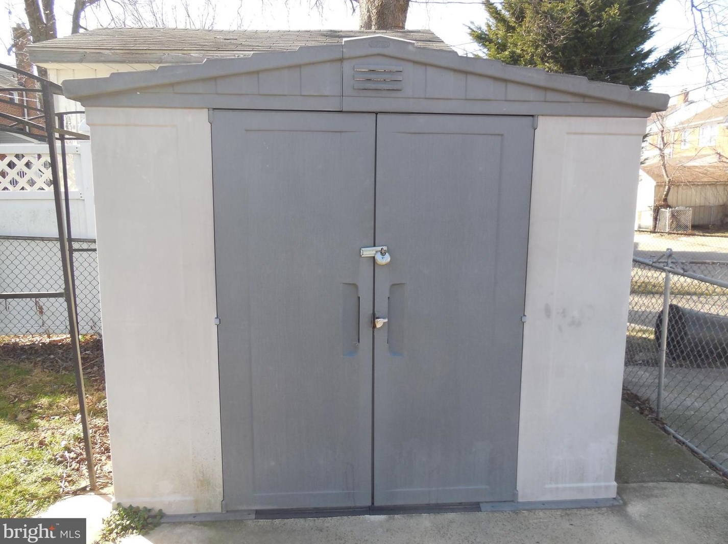 7304 Bridgewood Dr, Baltimore MD  21224-1913 exterior